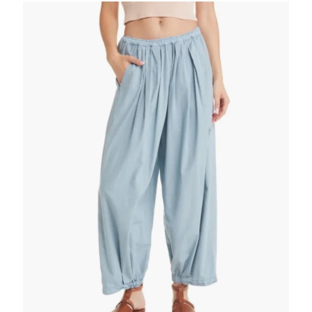 FREE PEOPLE To The Sky Parachute Low-rise Wide Leg Pant in Stormy Weather | XS
